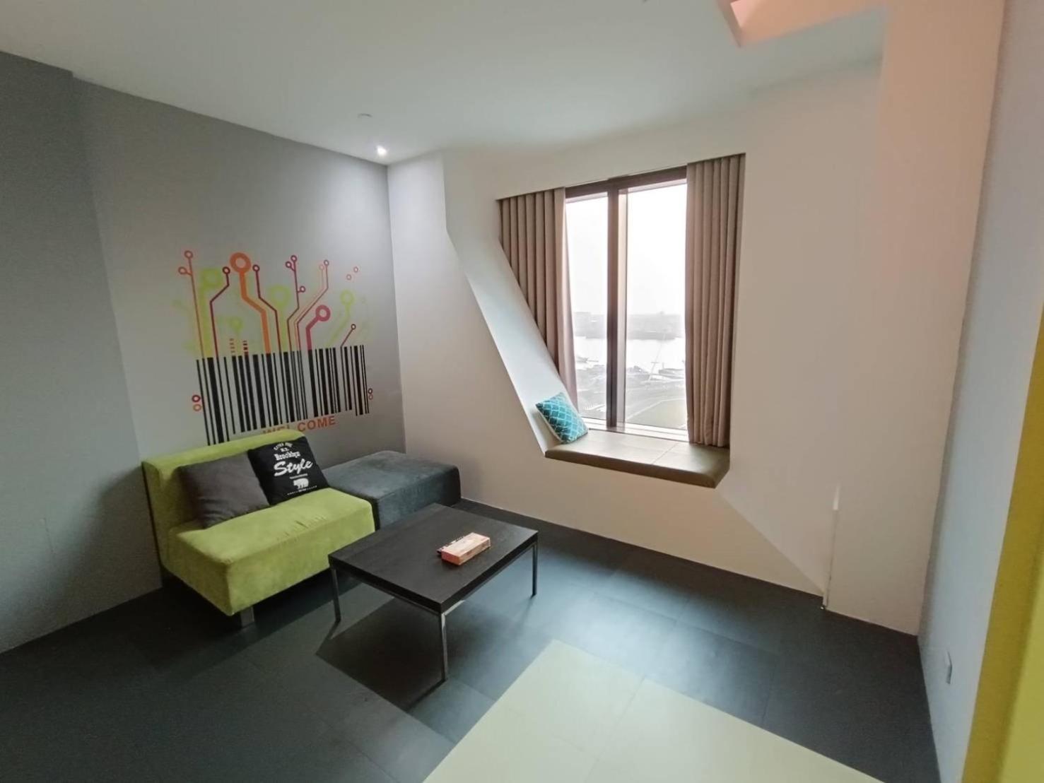 三条文旅 Apartment Kaohsiung Exterior photo